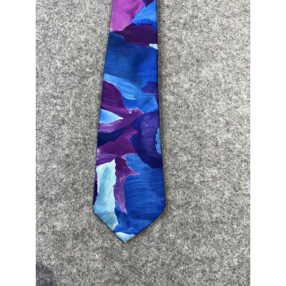 High Society of boston Mens Dress Tie‎ Blue Purple